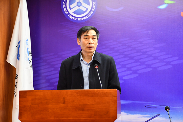 省交通运输厅副厅长王寅中省交通运输厅副厅长王寅中出席签约仪式并